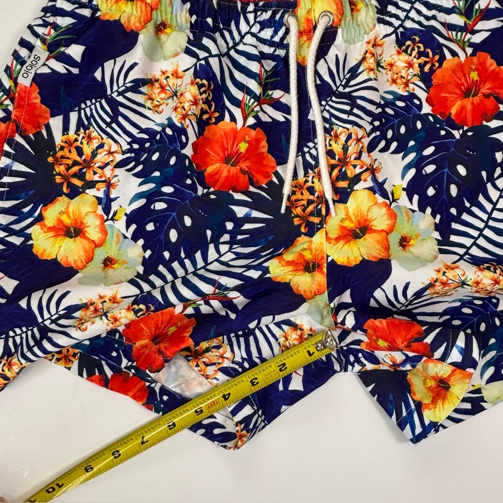 SOLOiO Weekend Tropical Floral Swim Trunks 4” Beach Board Shorts Spain Size LG - Picture 10 of 13